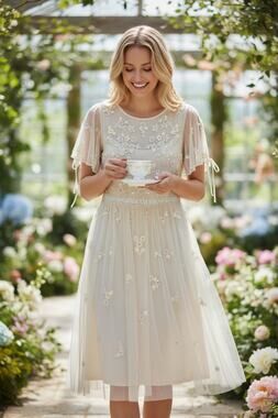 ADRIANNA PAPELL DRESS BRIDE BRIDAL WEDDING FAIRY COCKTAIL FLORAL EMBELLISHED